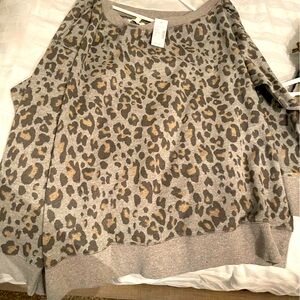 Women’s one shoulder leopard print sweatshirt